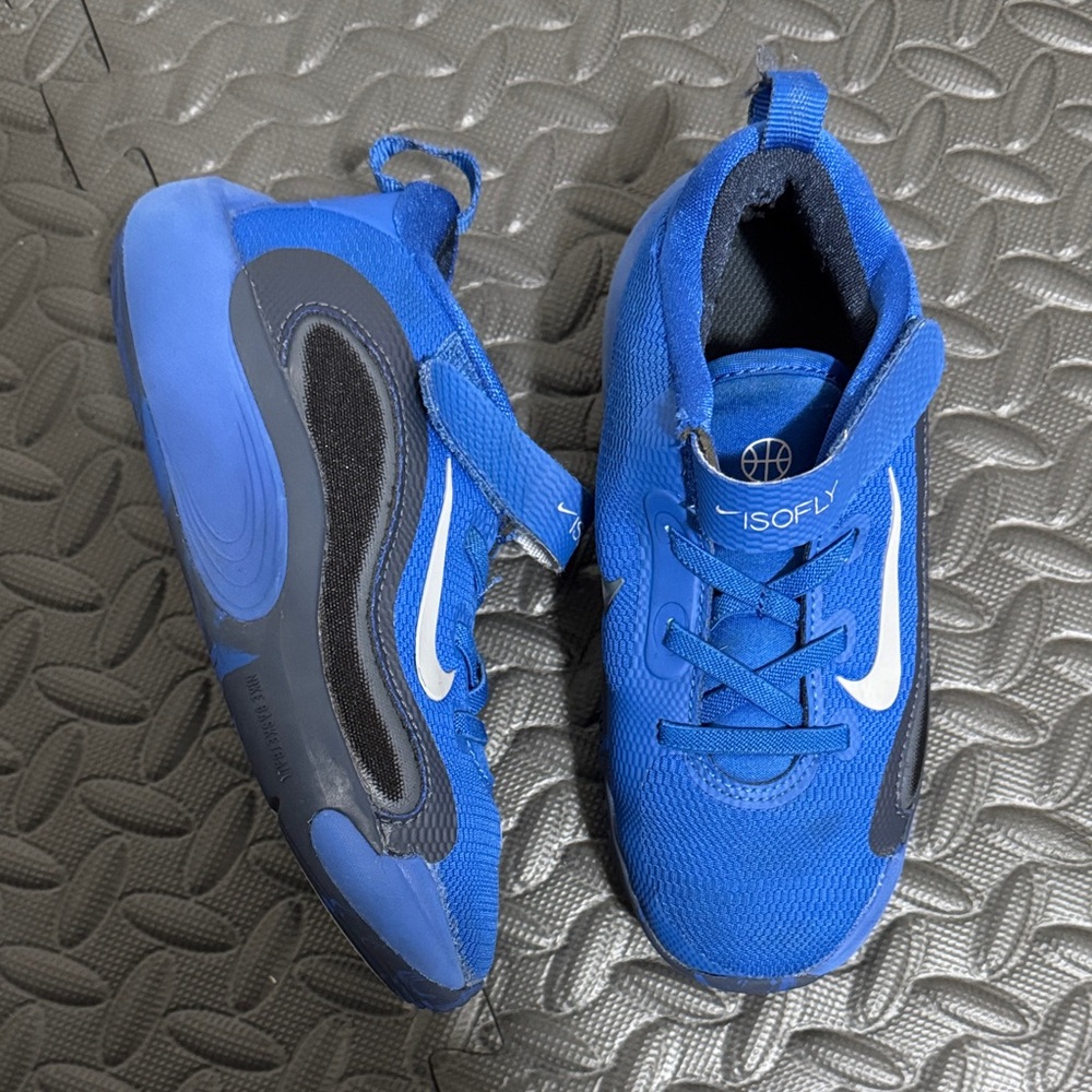 IsoFly Basketball Shoes
